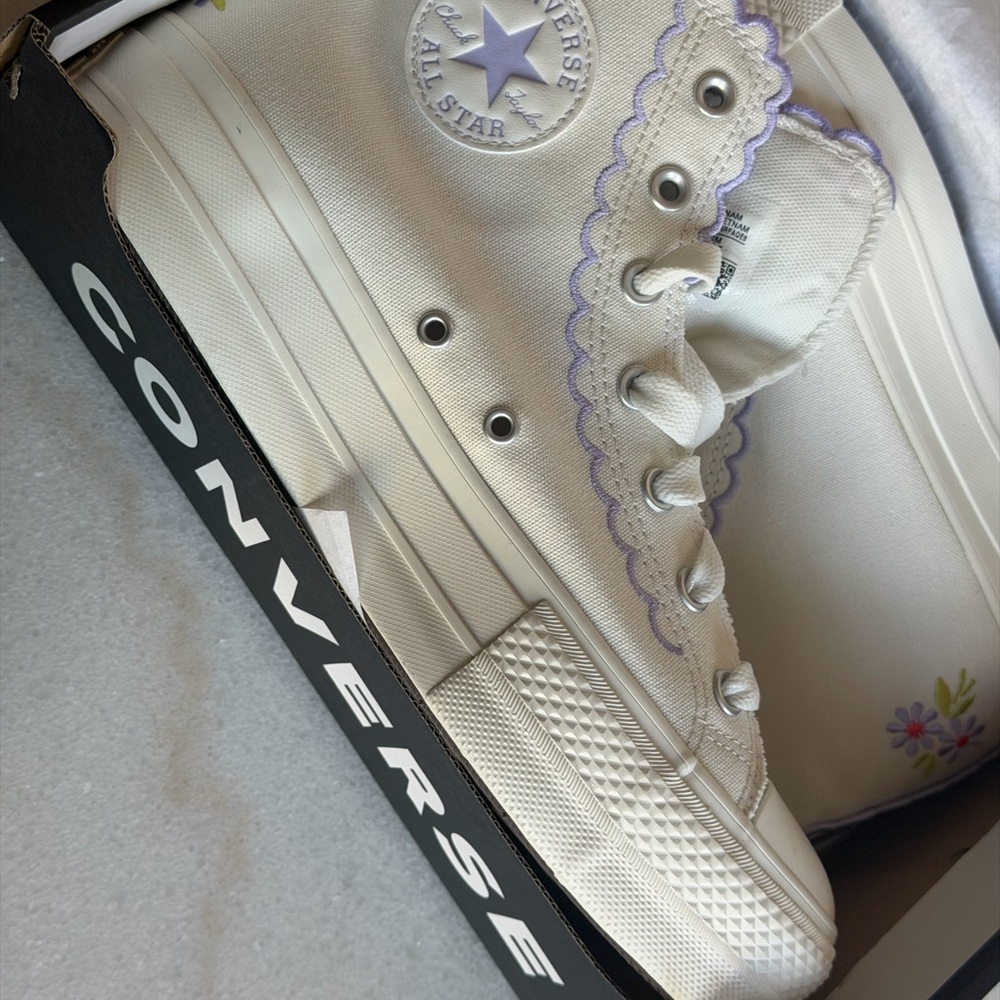 Converse Chuck Taylor All Star Lift High Top Floral Platform Sneakers Size 10